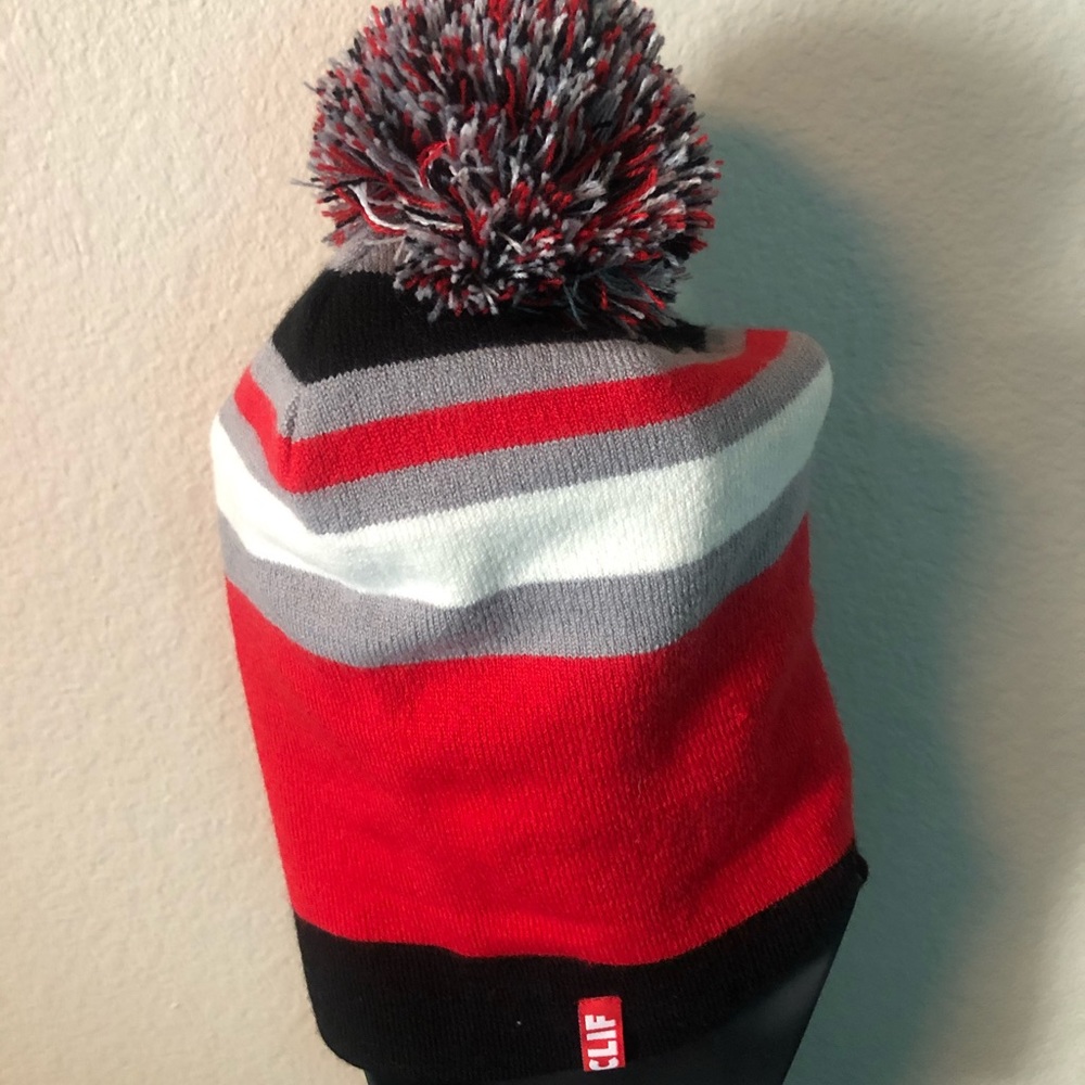 NWT BOCO Gear “Clif” Beanie with Pom Pom